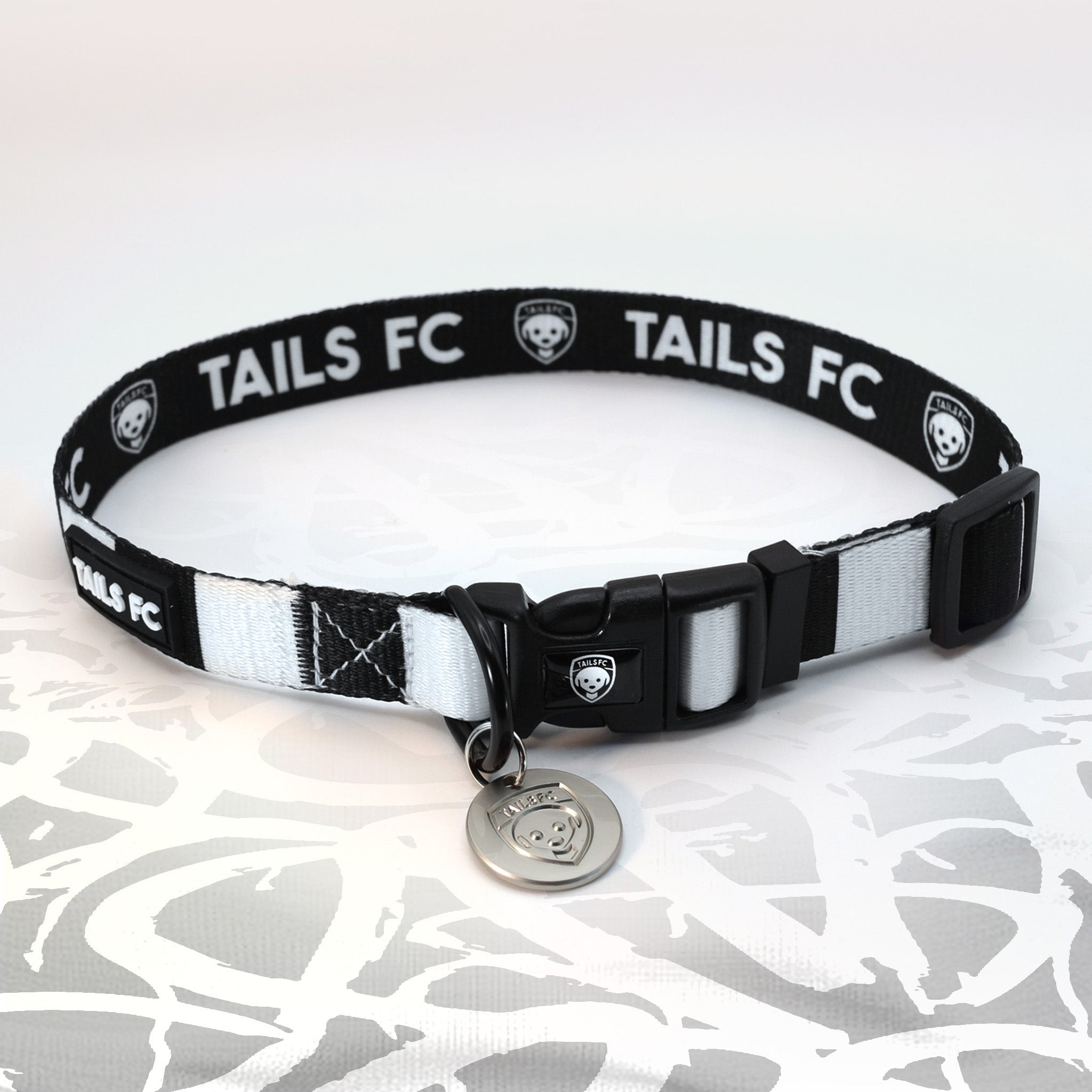 Fulham black and white striped dog collar.