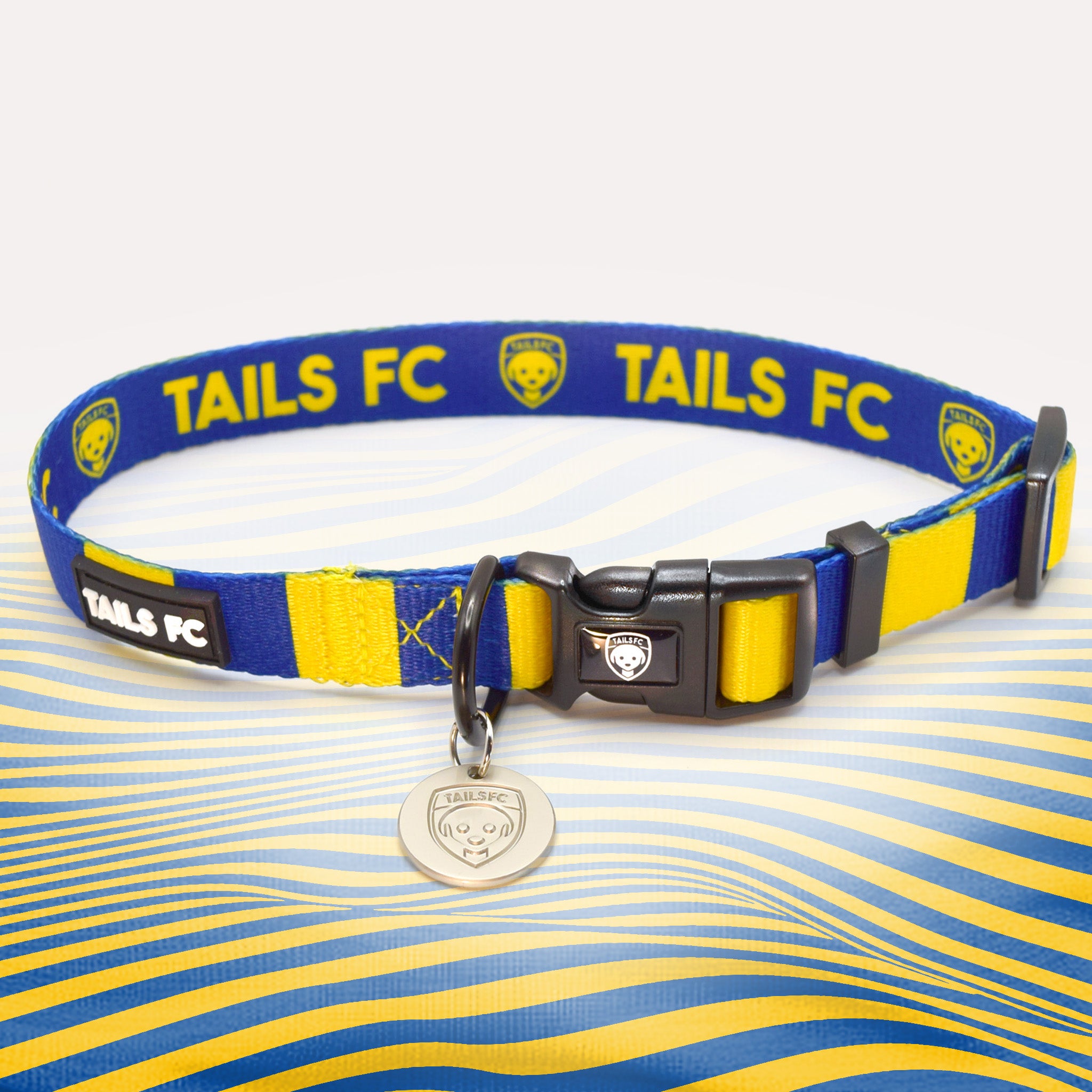 Leeds United blue and yellow striped dog collar.