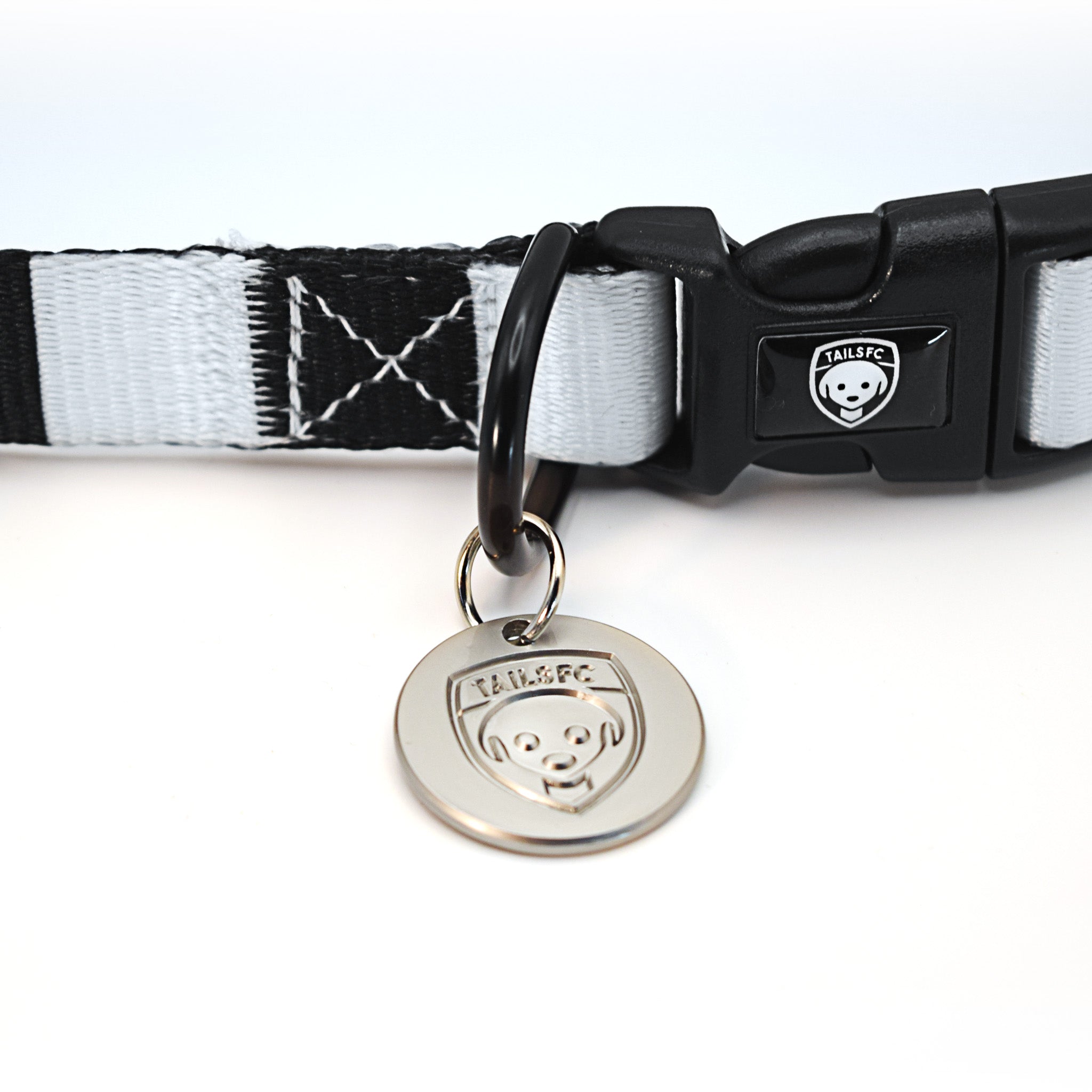 Fulham Dog Collar - Black & White Stripe Football Pet Collar