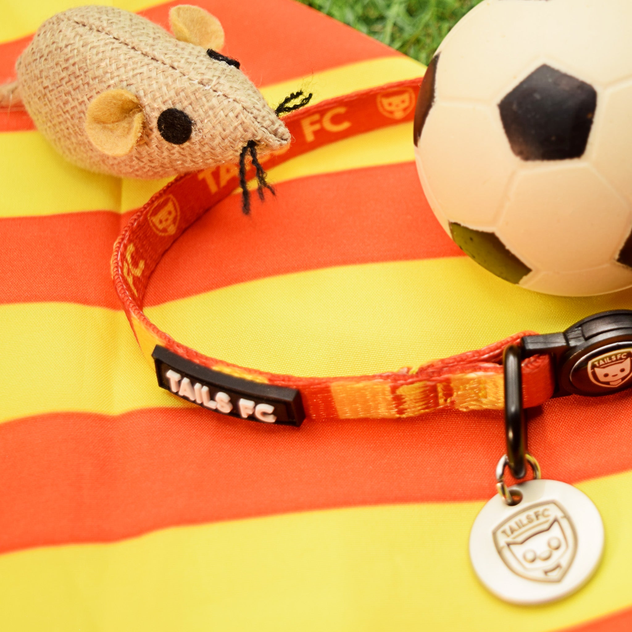 Motherwell Cat Collar - Red & Gold Stripe Football Pet Collar