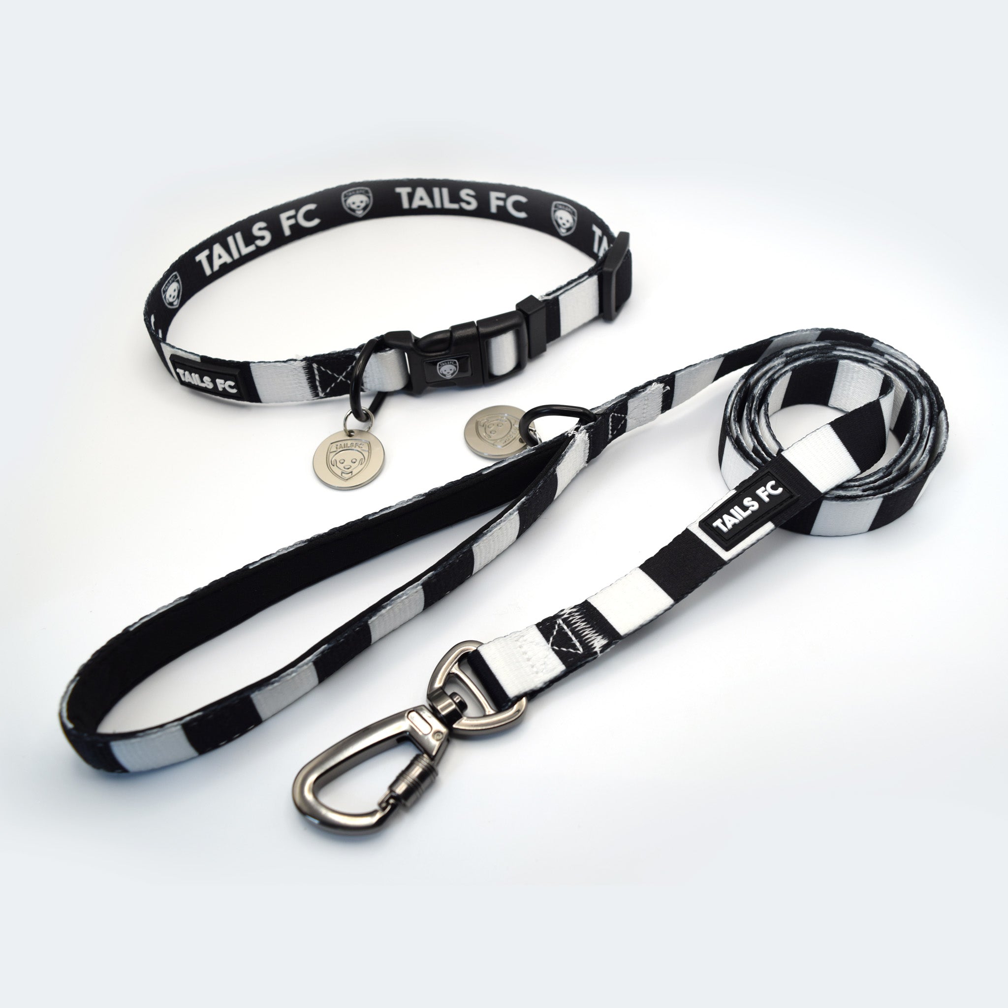 Newcastle Dog Collar – Black & White Stripe Football Pet Collar